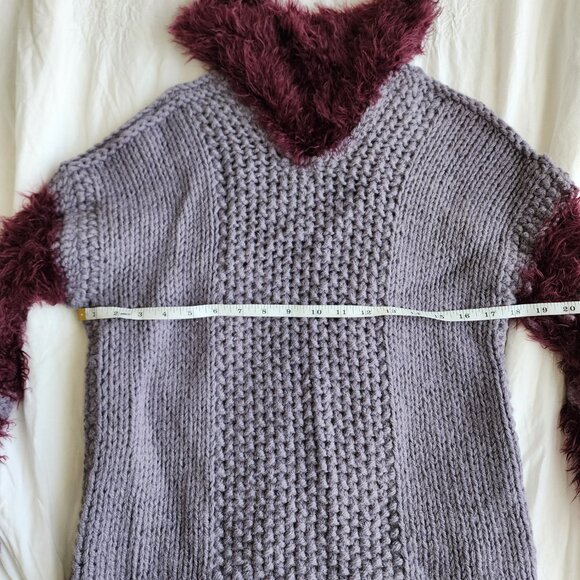 Handmade Sweater Woman's Size S - Picture 7 of 8